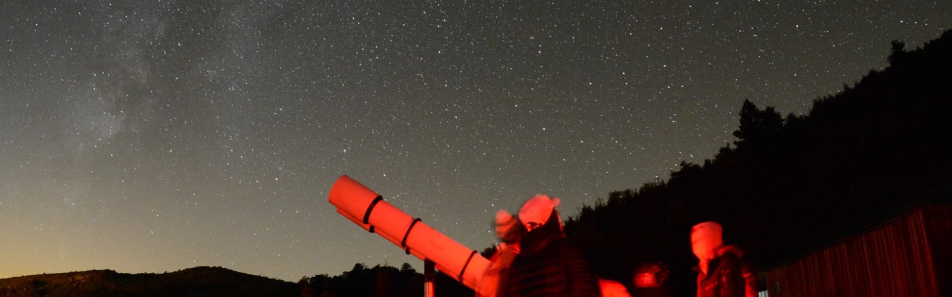 Observatoire des étoiles aux baronnies provençales dans les Hautes-Alpes