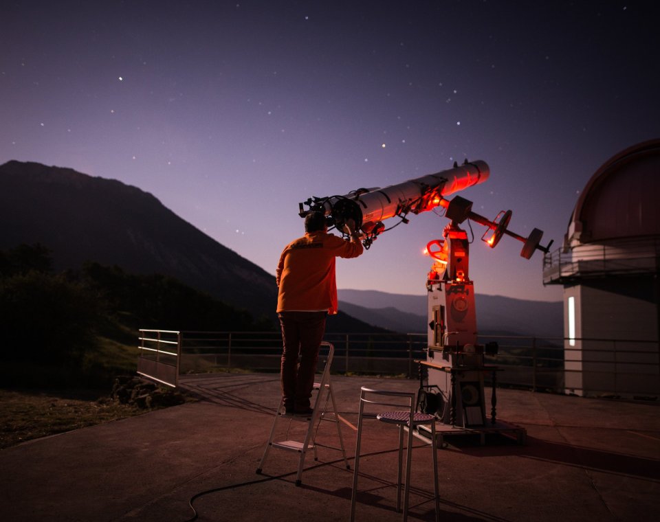 Observatoire des étoiles aux baronnies provençales dans les Hautes-Alpes