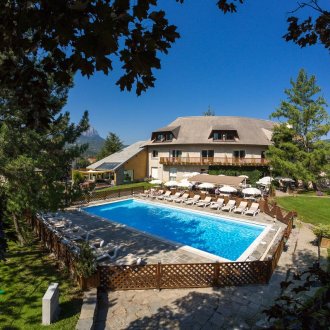 Bartavelles piscine 1