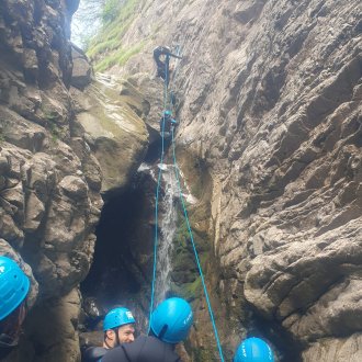Canyoning dans les Alpes du Sud avec Alpes idées séjours
